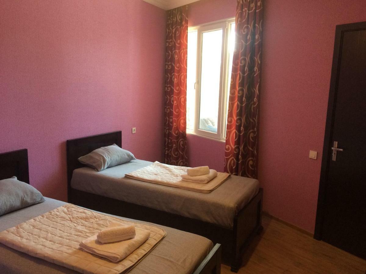Doors Hotell Kutaisi Eksteriør bilde