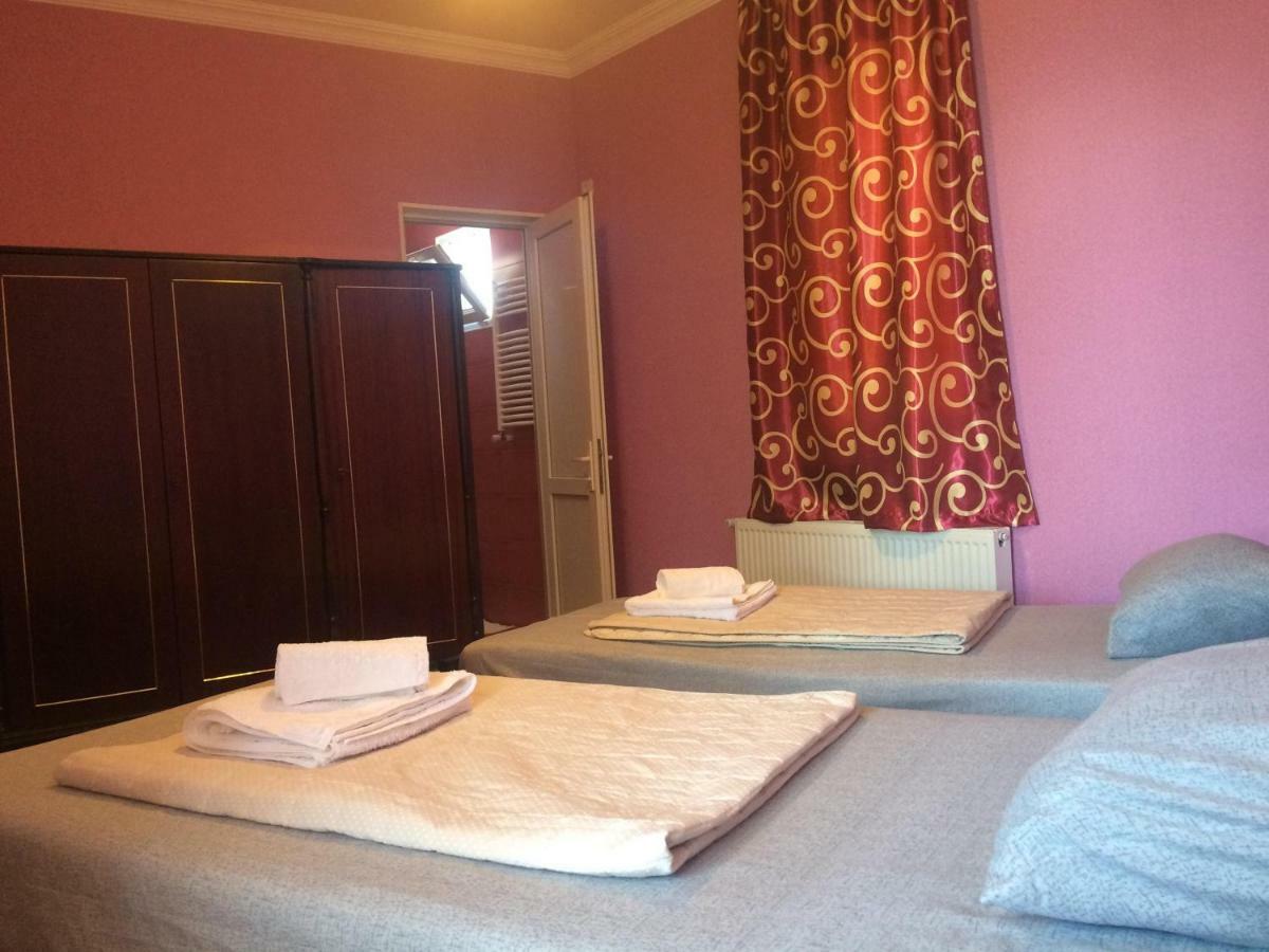 Doors Hotell Kutaisi Eksteriør bilde